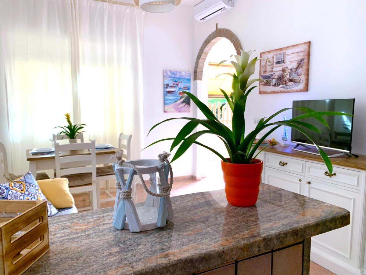 Abbasanta 6 A - Due Passi Dal Mare Apartamento Passoscuro Exterior foto